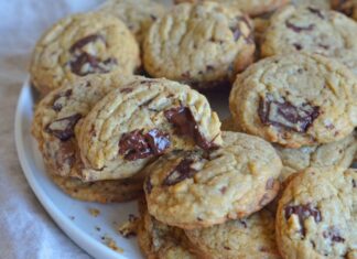 Chocolate Chunk Cookies