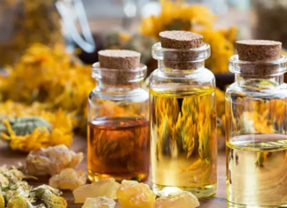 Unlocking Wellness: The Holistic Benefits of Aromatherapy
